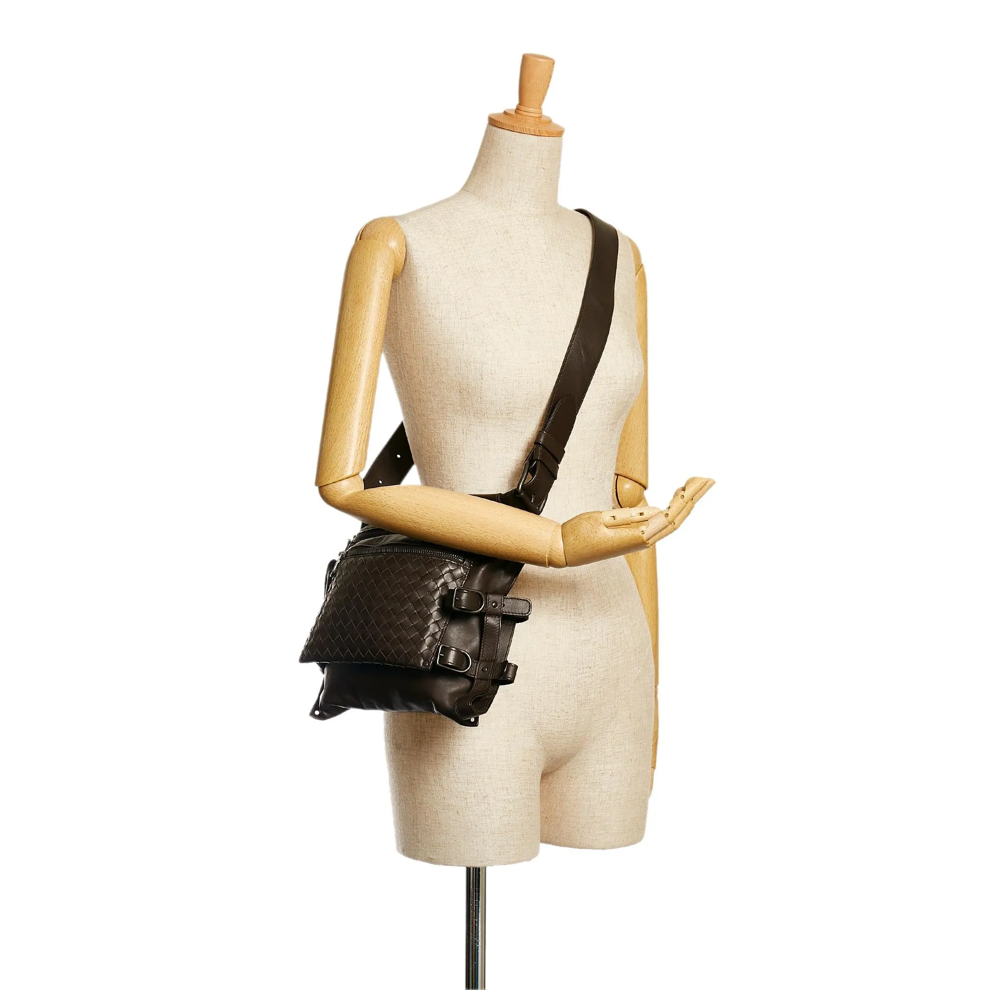 Bottega Veneta Intrecciato Leather Belt Bag (SHG-34967)