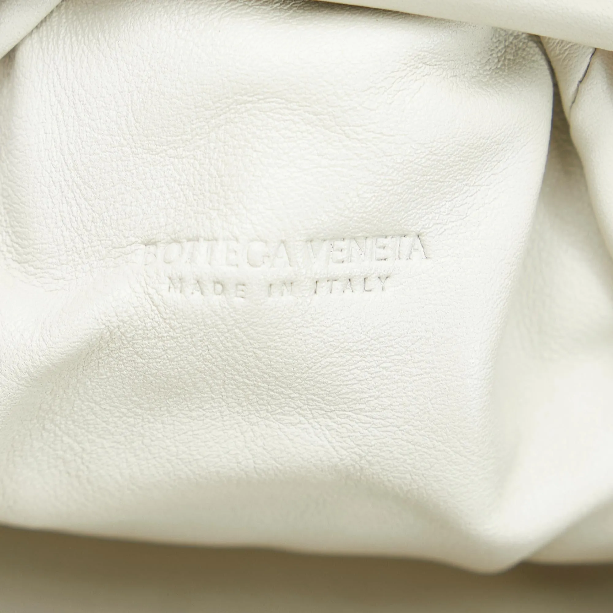 Bottega Veneta The Mini Pouch (SHG-QFr2H3)