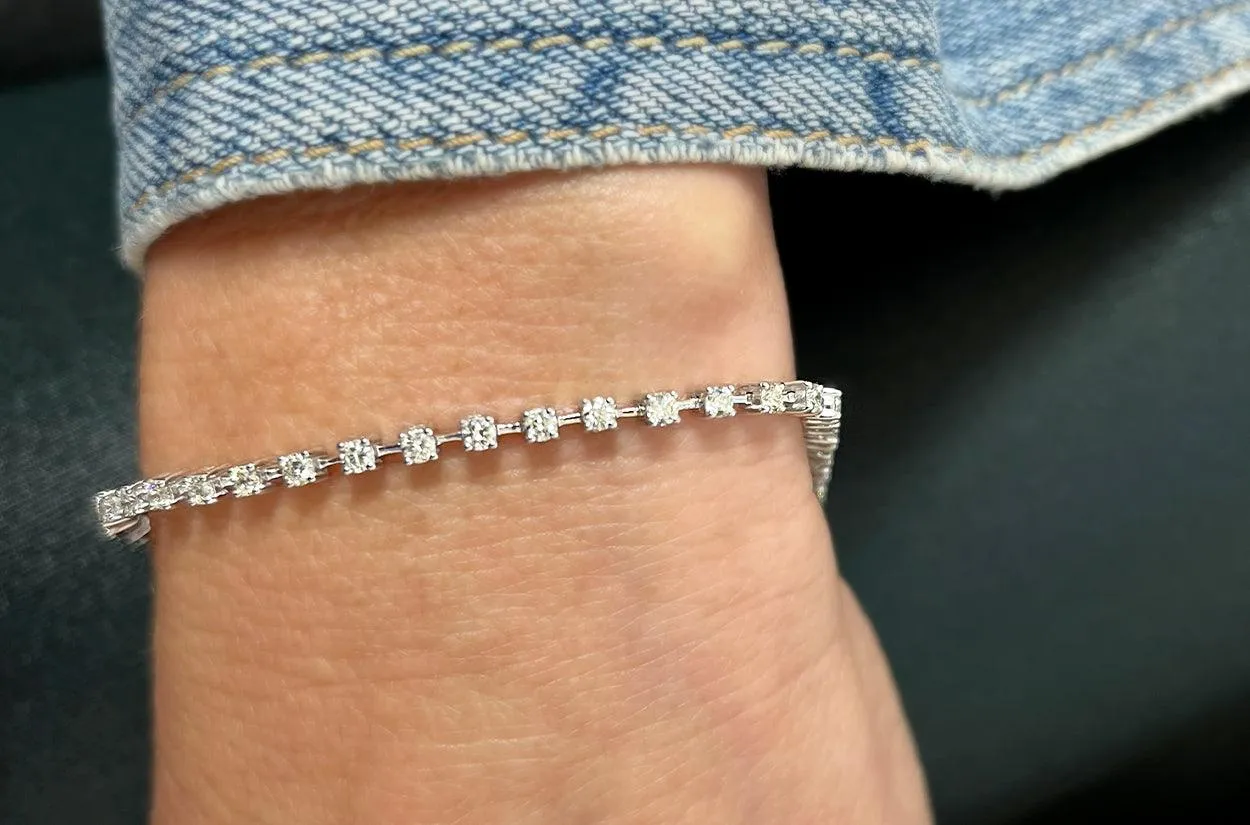 Bracelet 18kt White Gold & Four Prongs Diamonds Tennis