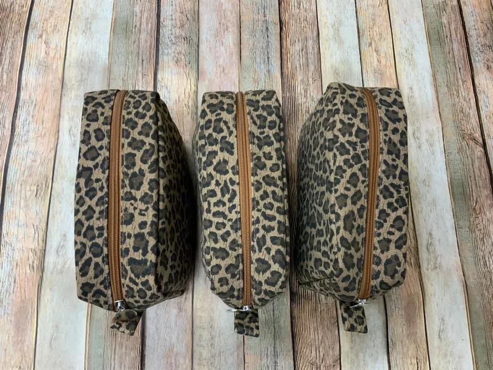 Leopard Accessory/ Cosmetic Bag (Blank)