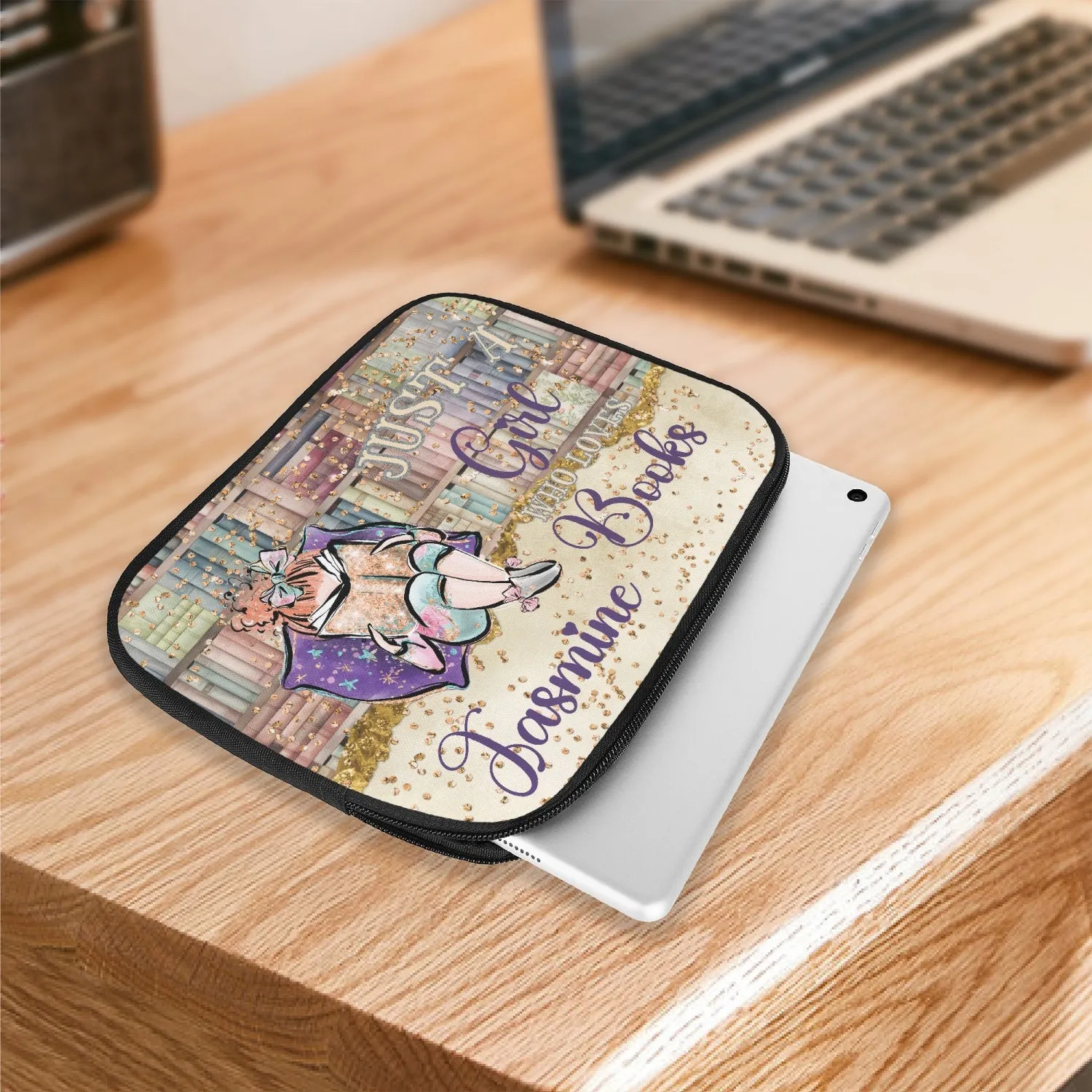 Tablet Sleeve - Just a Girl Who Loves Books, Red Hair